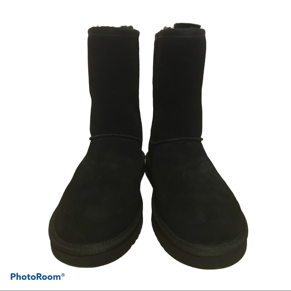 Koolaburra by UGG Brand New classic short boot